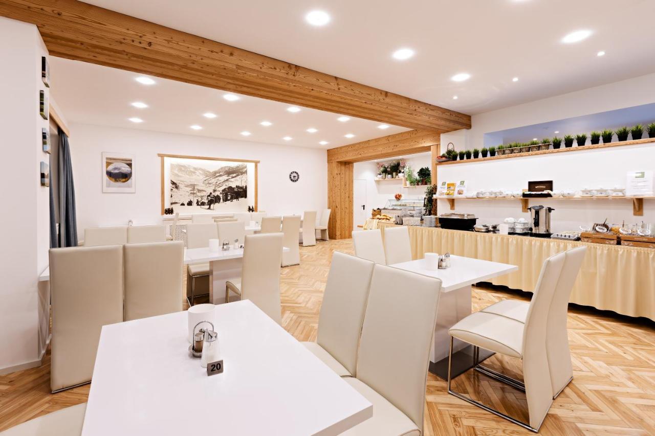 Hotel Bristol Bad Gastein Bagian luar foto
