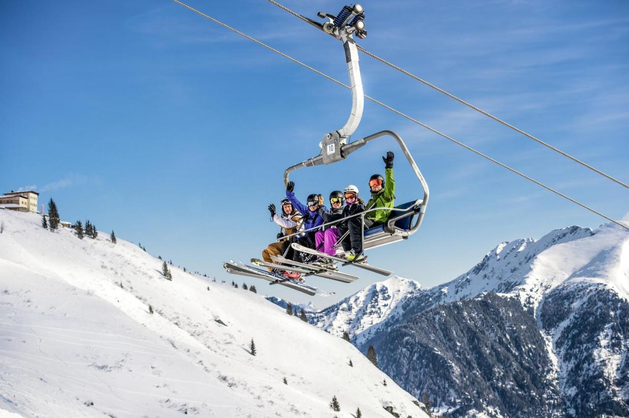 Hotel Bristol Bad Gastein Bagian luar foto