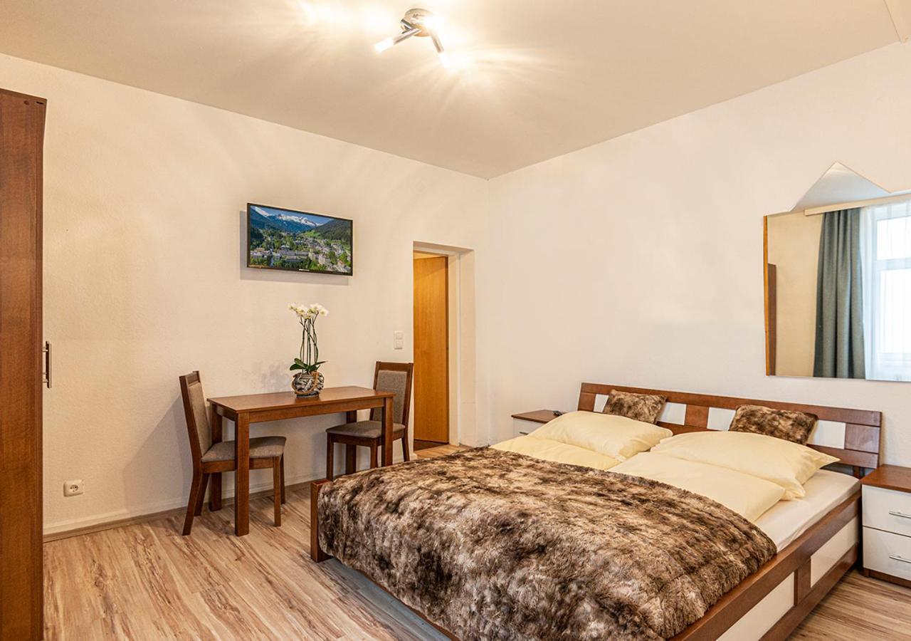 Hotel Bristol Bad Gastein Bagian luar foto